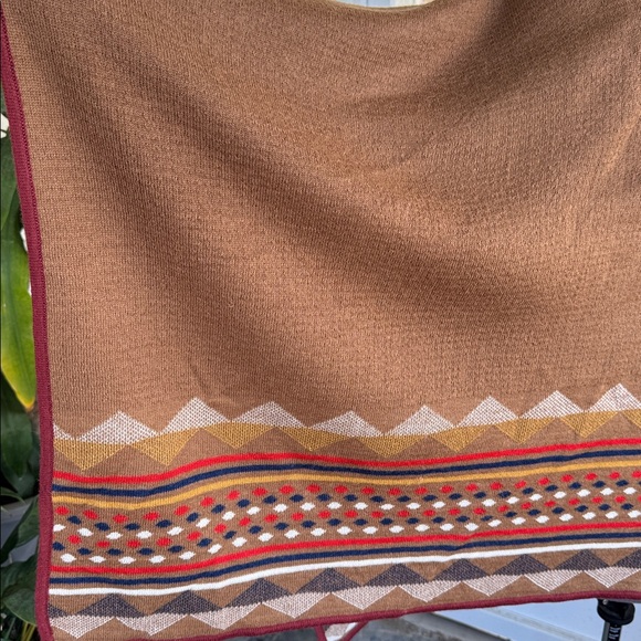 NOVICA Spicy Paprika Cape 100% baby alpaca made in Peru - Picture 10 of 10